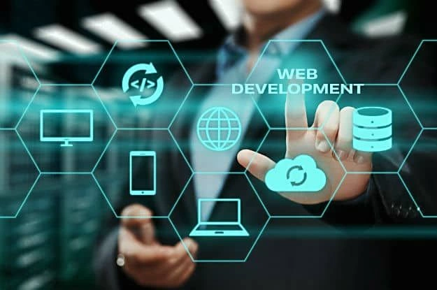 Dynamic Web Applications Course Image